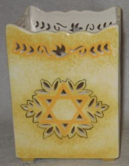 Ceramic Memorial Candleholder Stars of David in Gold